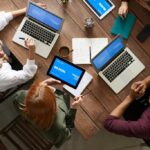 Jak wybrać laptopa do pracy biurowej – poradnik 2025 | laptop biurowy | Barnadstawem